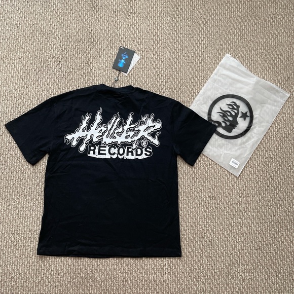 Brand new hellstar shirt - Picture 4 of 7